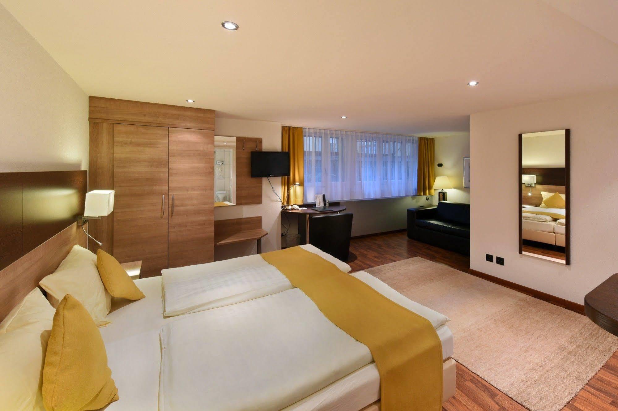 Hotel Engel Zofingen Luaran gambar